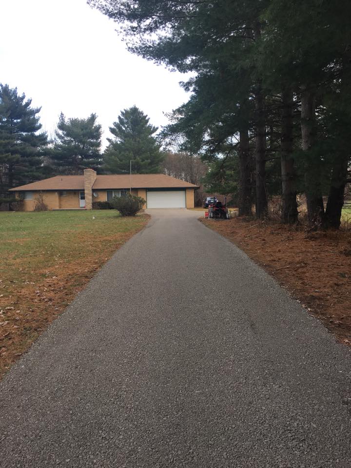 How to Grade a Driveway ​